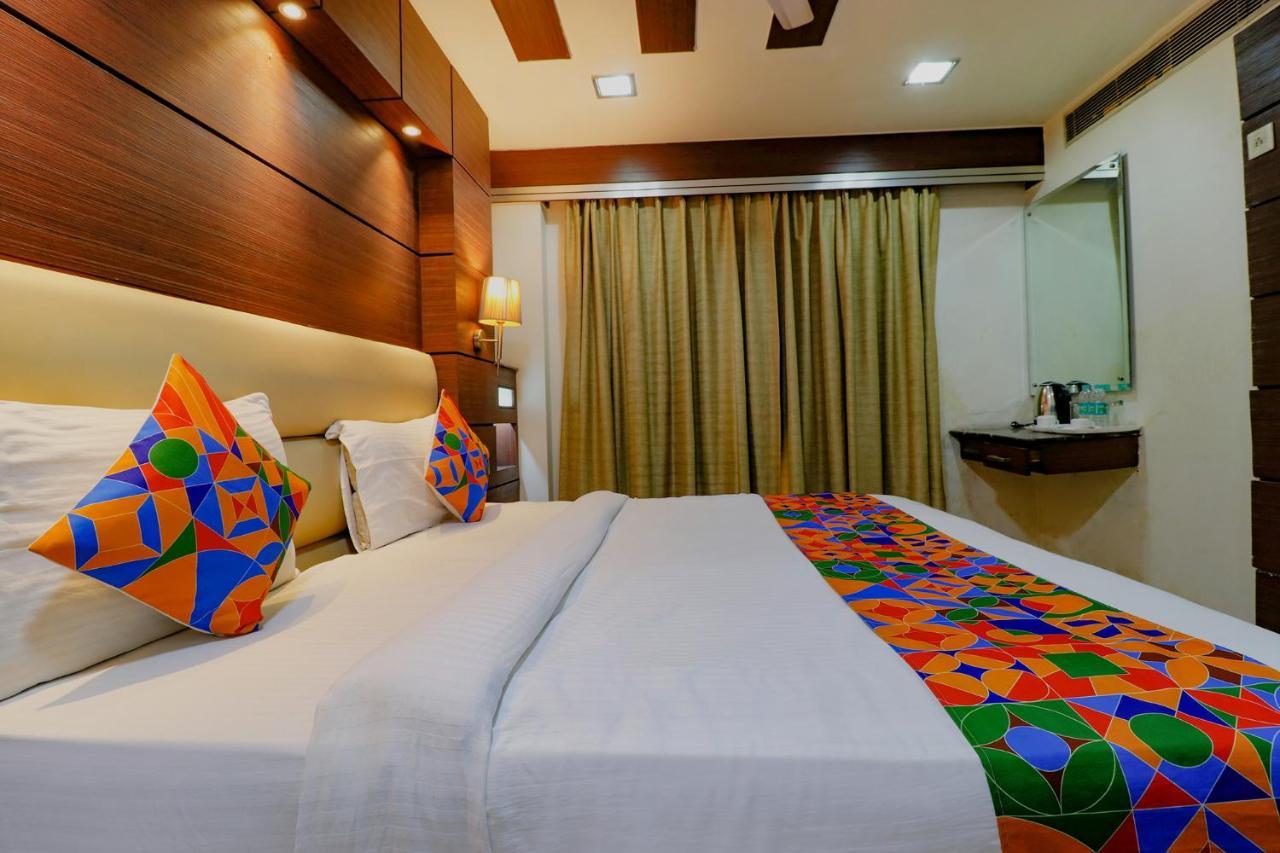 แฟ็บโฮเทล แอดไมร์ สวีท Hotel นิวเดลี ภายนอก รูปภาพ