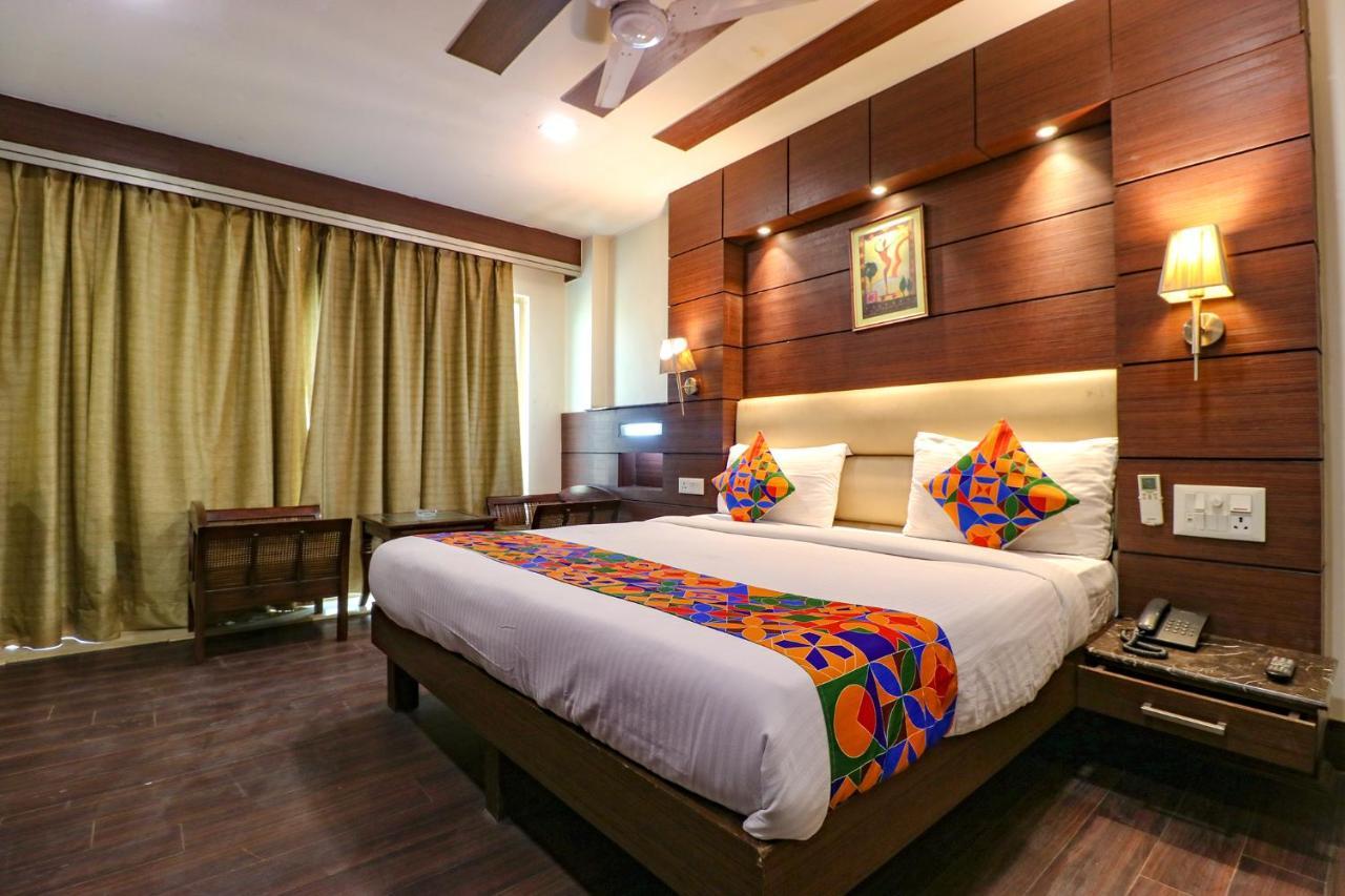 แฟ็บโฮเทล แอดไมร์ สวีท Hotel นิวเดลี ภายนอก รูปภาพ