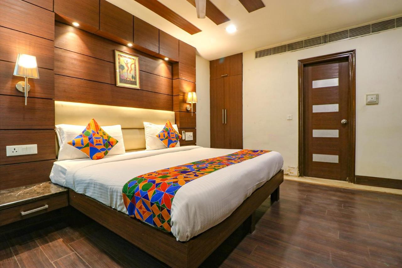แฟ็บโฮเทล แอดไมร์ สวีท Hotel นิวเดลี ภายนอก รูปภาพ