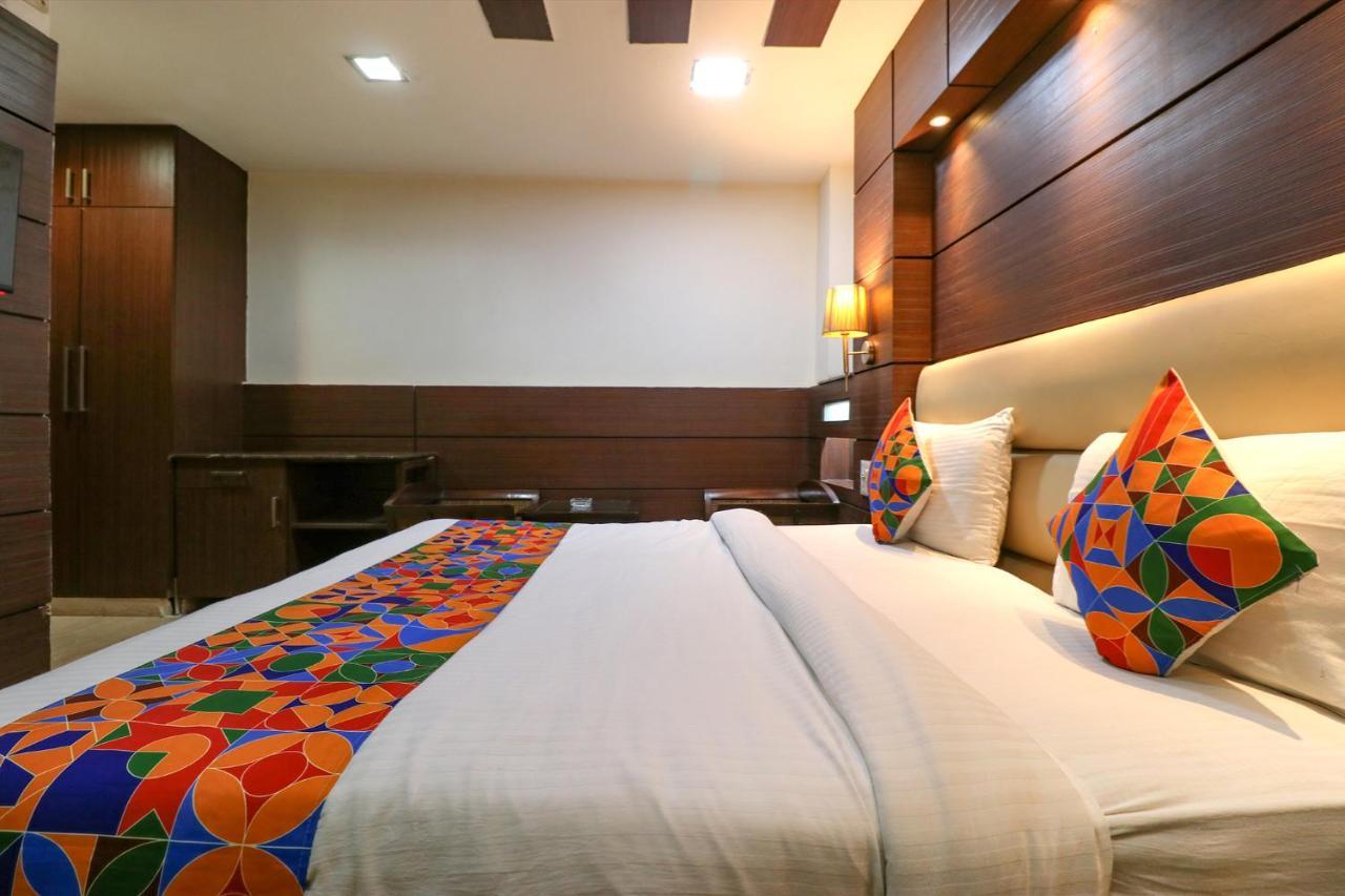 แฟ็บโฮเทล แอดไมร์ สวีท Hotel นิวเดลี ภายนอก รูปภาพ