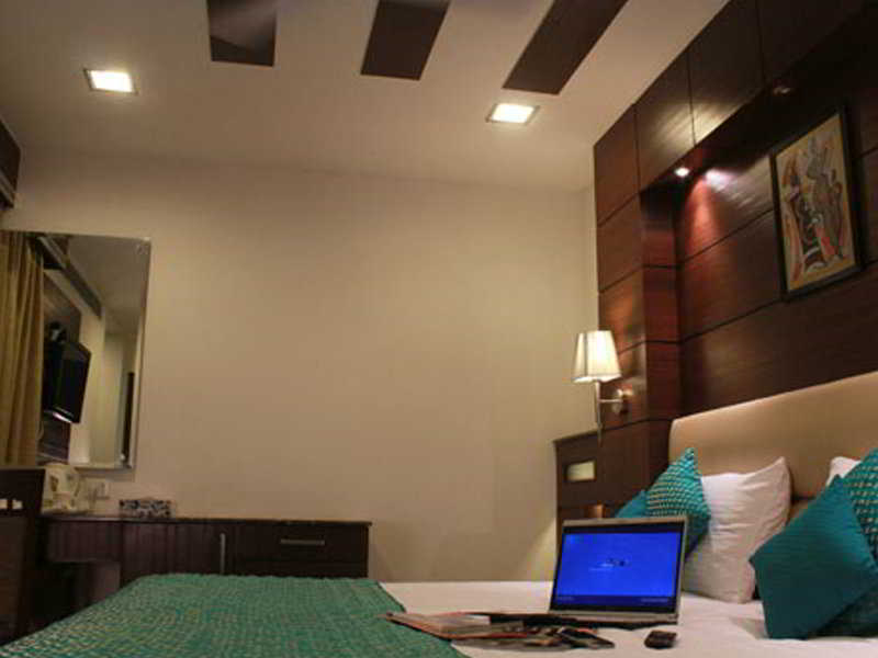แฟ็บโฮเทล แอดไมร์ สวีท Hotel นิวเดลี ภายนอก รูปภาพ