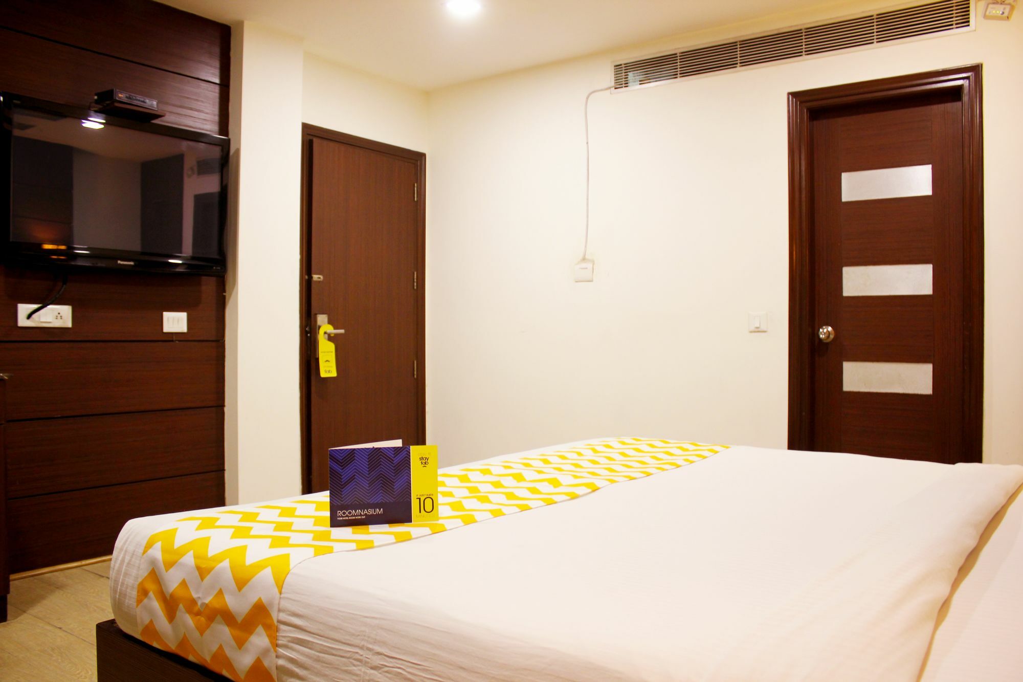 แฟ็บโฮเทล แอดไมร์ สวีท Hotel นิวเดลี ภายนอก รูปภาพ
